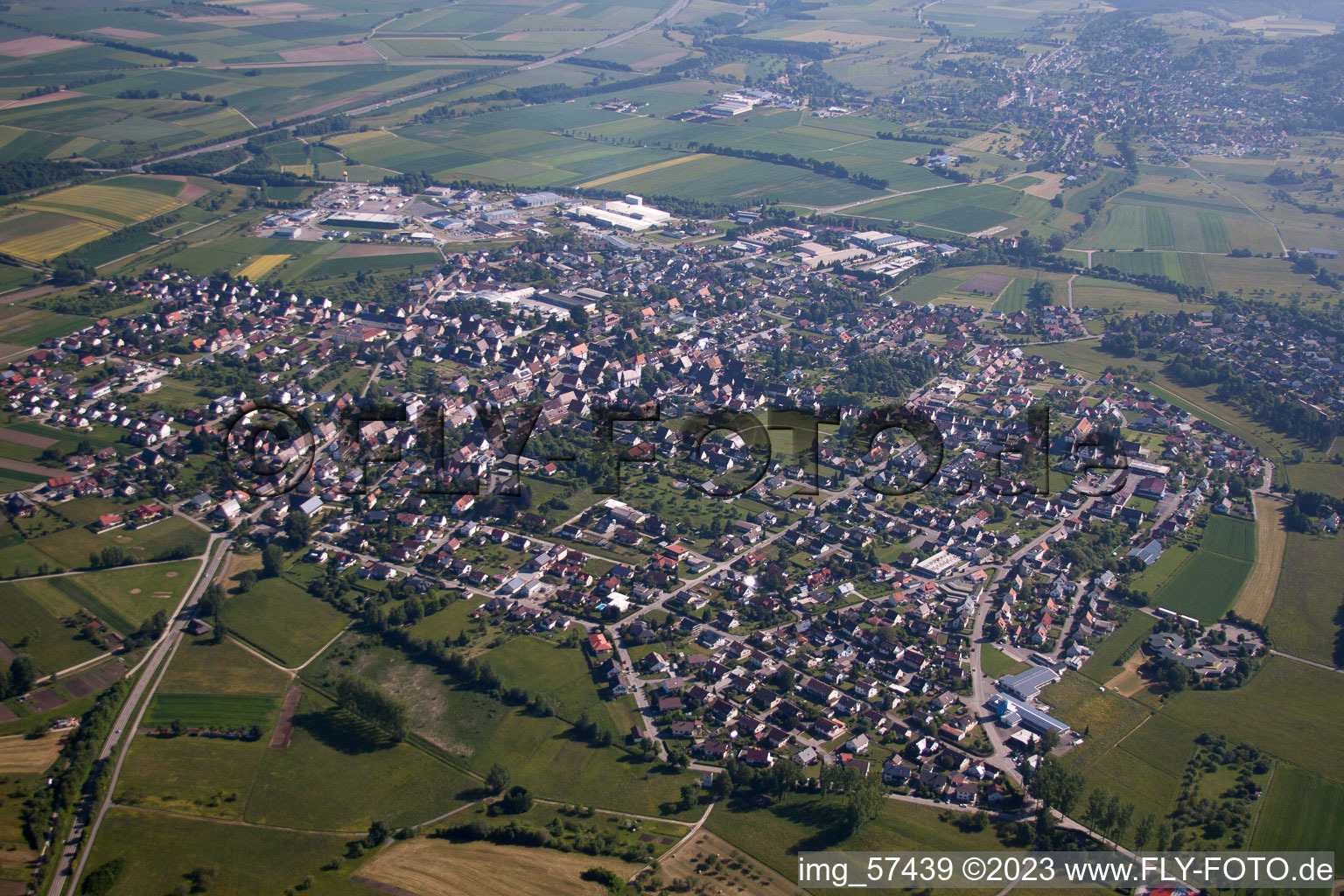 Vöhringen dans le département Bade-Wurtemberg, Allemagne hors des airs