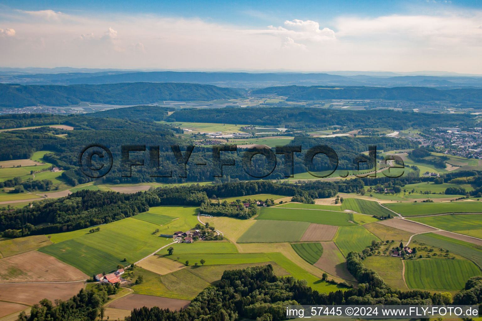 Vue aérienne de Quartier Mahlspüren im Tal in Stockach dans le département Bade-Wurtemberg, Allemagne