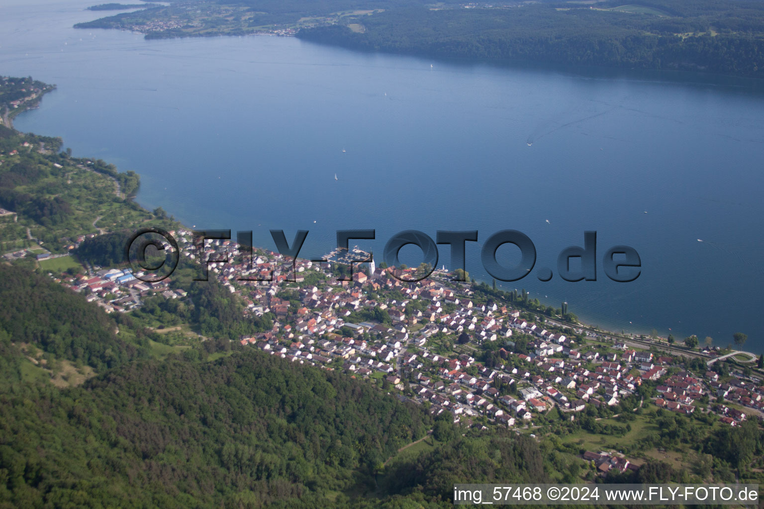 Vue d'oiseau de Sipplingen dans le département Bade-Wurtemberg, Allemagne