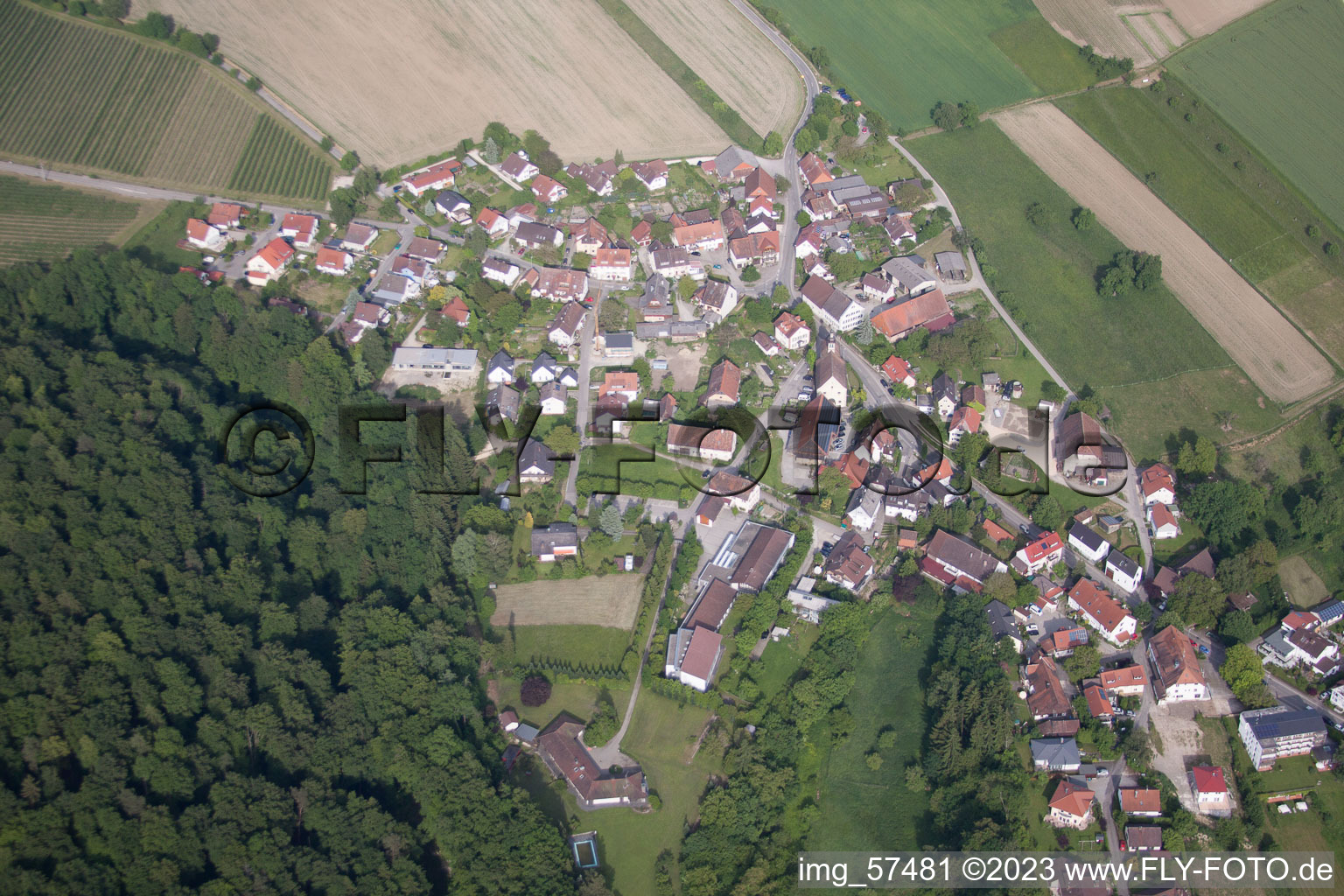 Vue aérienne de Hödingen dans le département Bade-Wurtemberg, Allemagne
