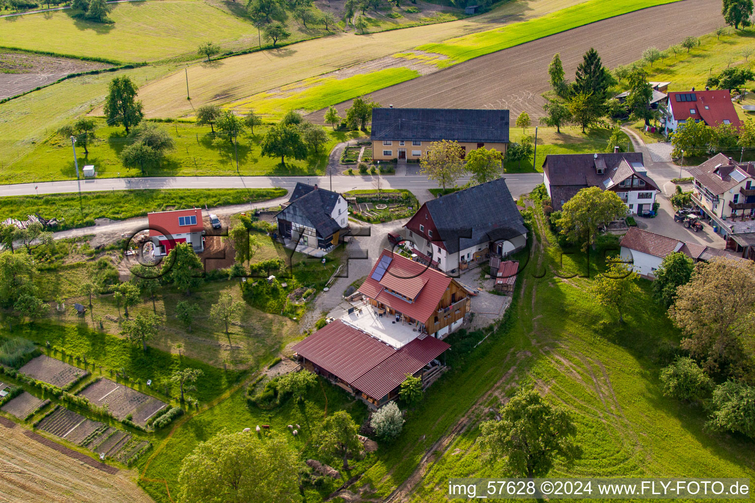 Vue aérienne de Dans le Zinken à le quartier Taisersdorf in Owingen dans le département Bade-Wurtemberg, Allemagne