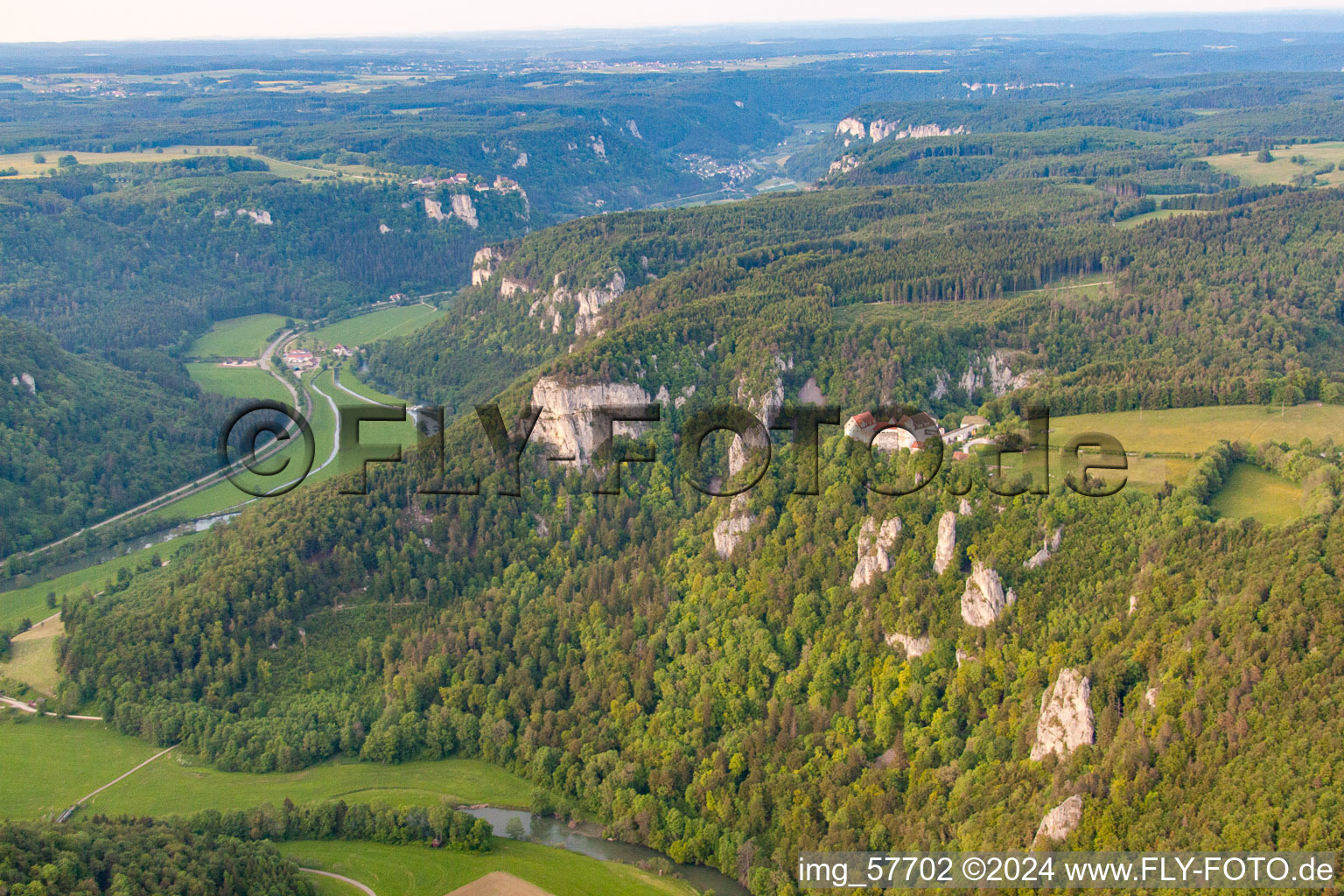 Vue aérienne de Percée du Danube à Leibertingen dans le département Bade-Wurtemberg, Allemagne