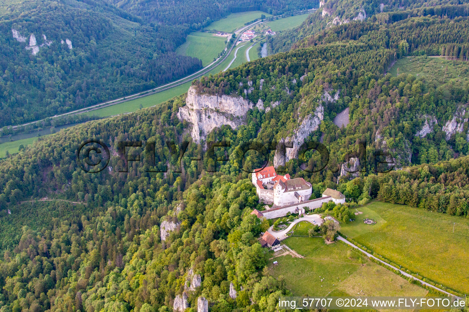 Vue oblique de Percée du Danube à Leibertingen dans le département Bade-Wurtemberg, Allemagne