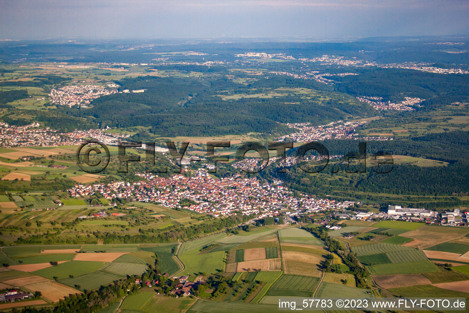 Vue oblique de Quartier Königsbach in Königsbach-Stein dans le département Bade-Wurtemberg, Allemagne