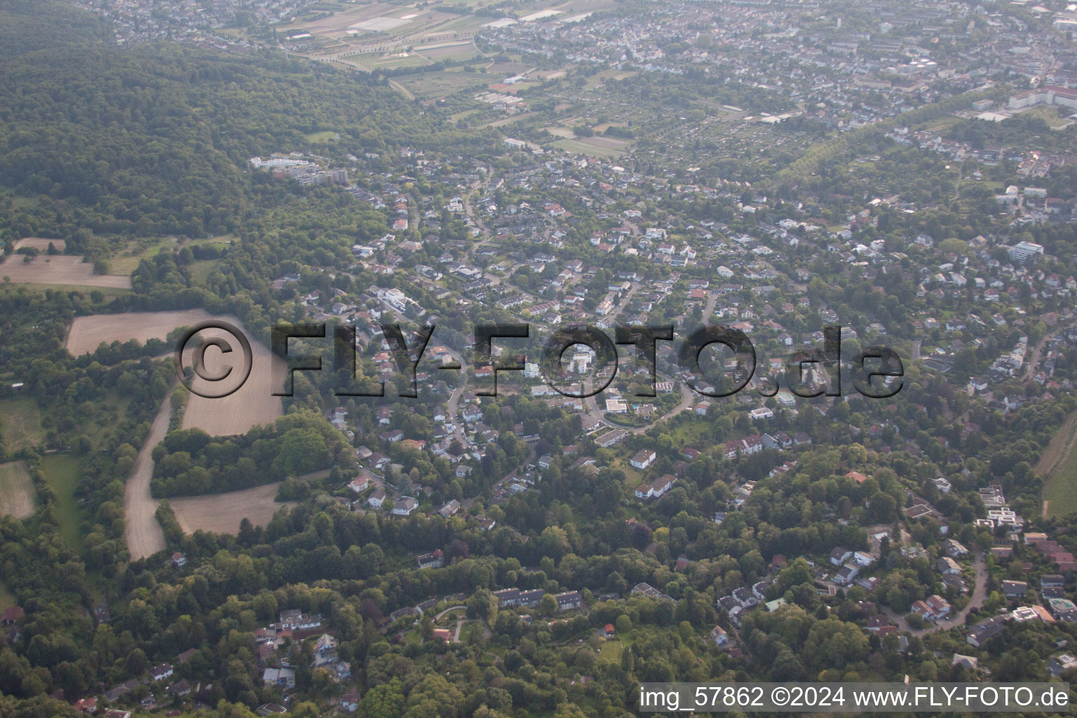 Quartier Grötzingen in Karlsruhe dans le département Bade-Wurtemberg, Allemagne vue du ciel