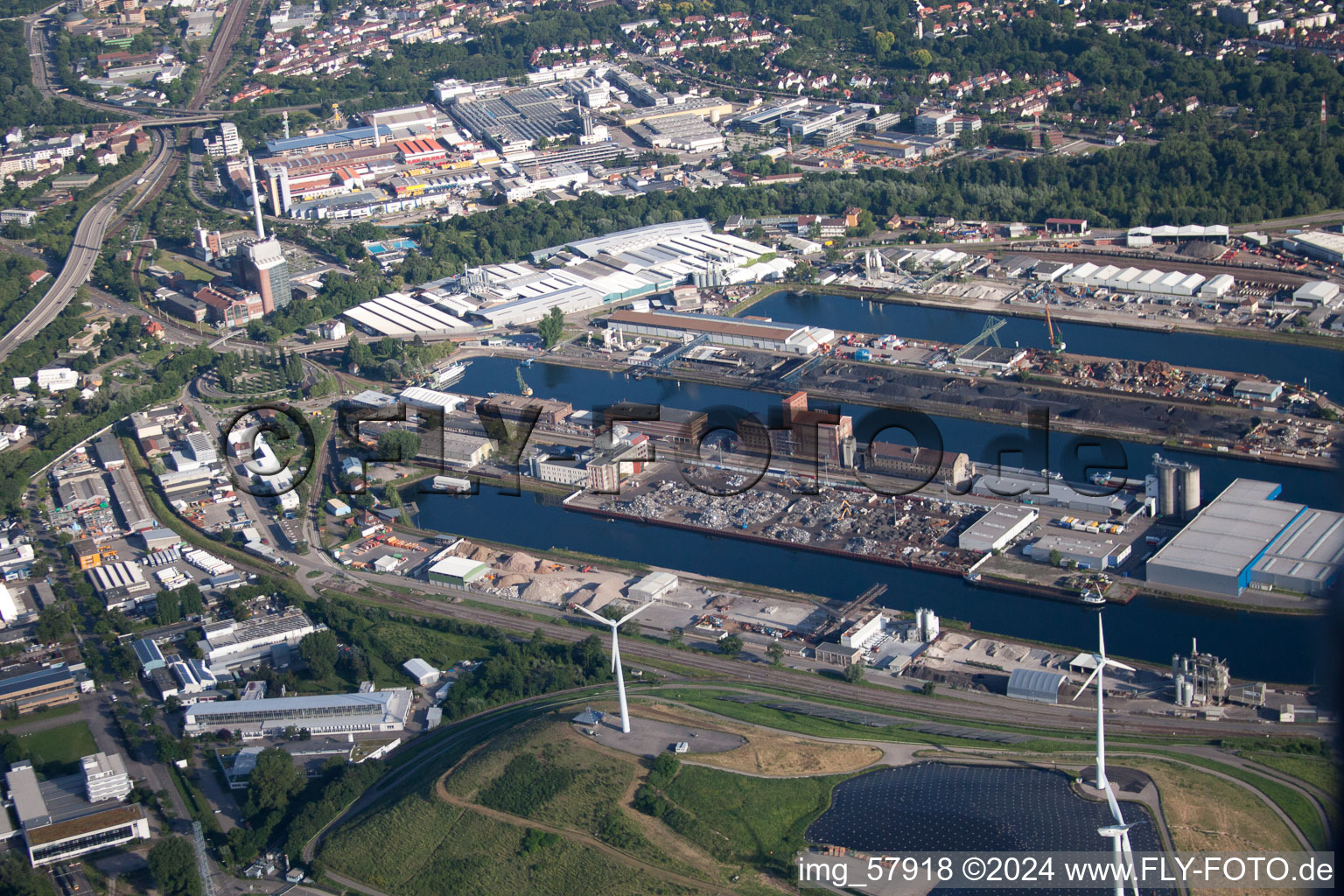 Quartier Rheinhafen in Karlsruhe dans le département Bade-Wurtemberg, Allemagne hors des airs