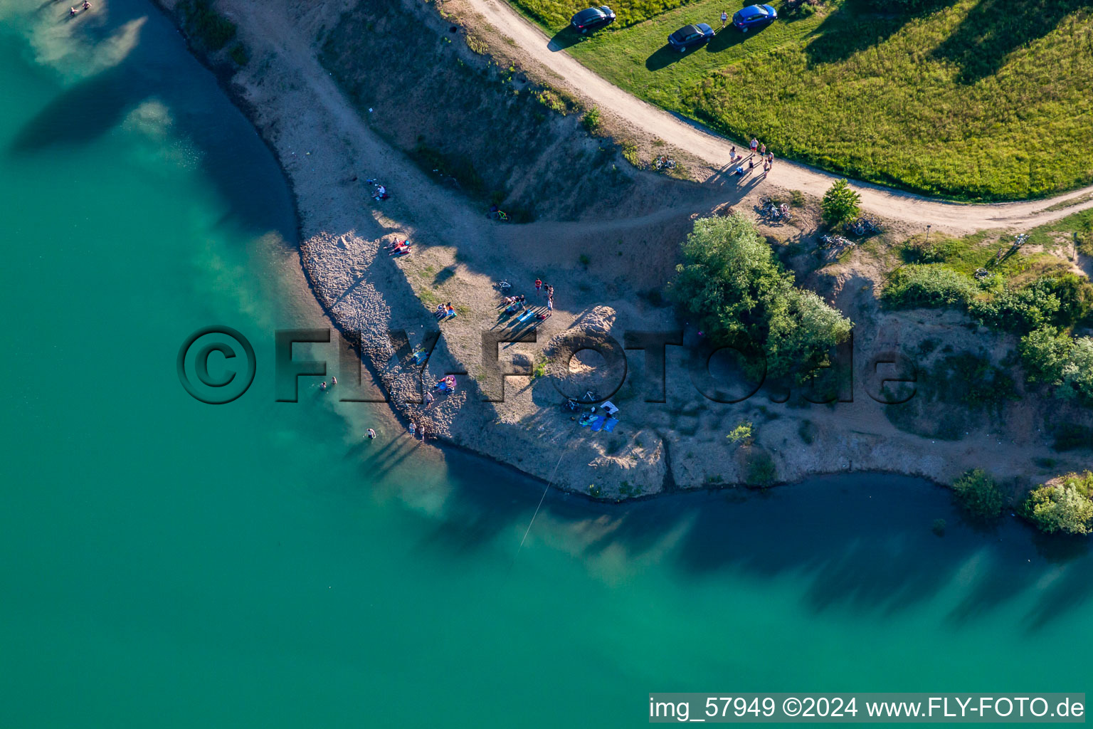 Karlsruhe-Rheinstetten, Lac Epple à le quartier Silberstreifen in Rheinstetten dans le département Bade-Wurtemberg, Allemagne d'en haut