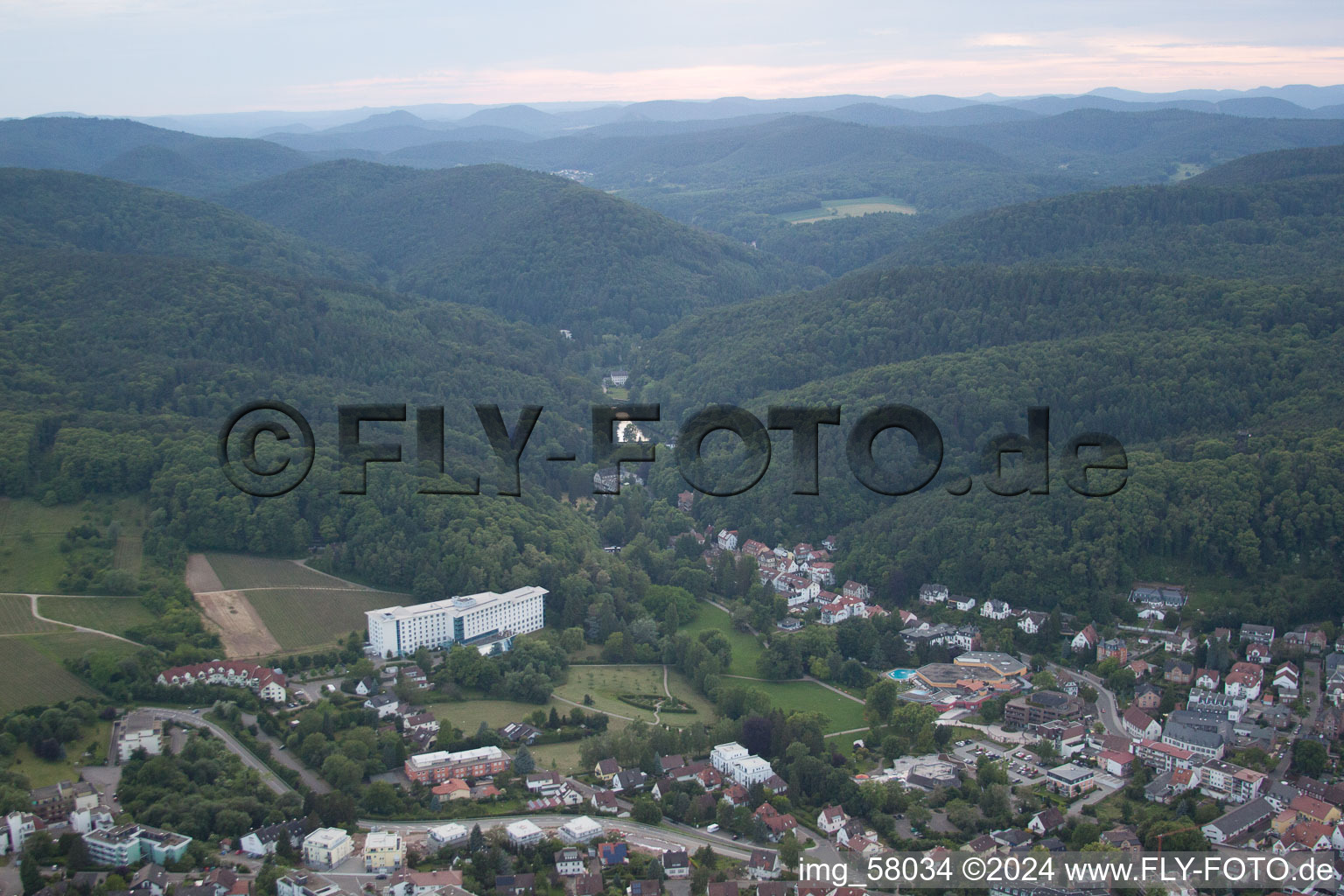 Photographie aérienne de Bad Bergzabern dans le département Rhénanie-Palatinat, Allemagne