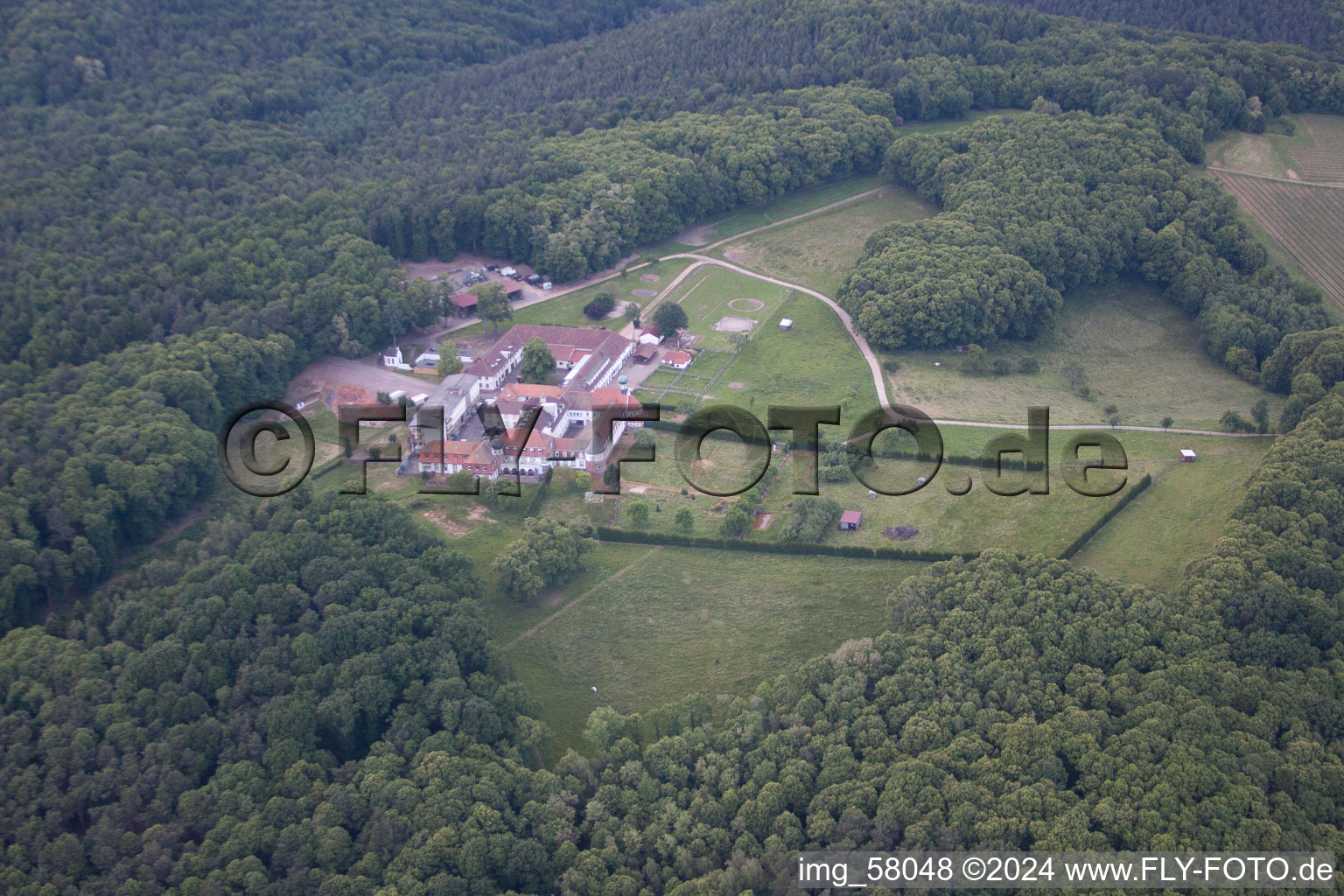 Bad Bergzabern dans le département Rhénanie-Palatinat, Allemagne hors des airs