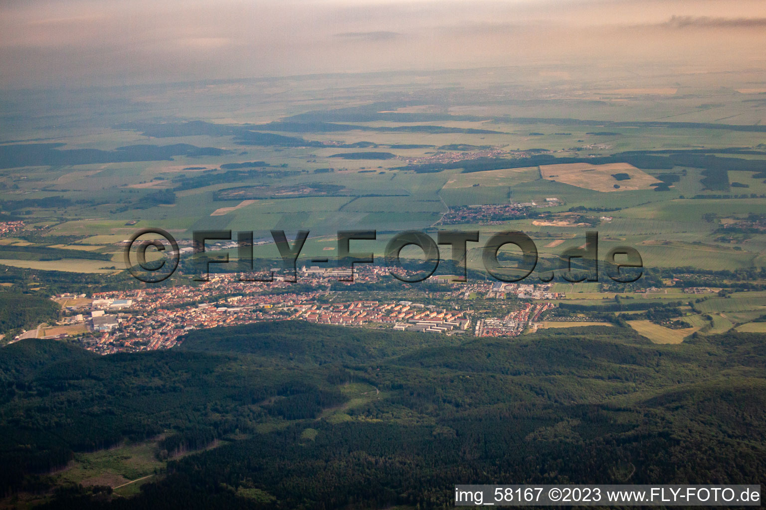 Vue aérienne de Du sud à Thale dans le département Saxe-Anhalt, Allemagne