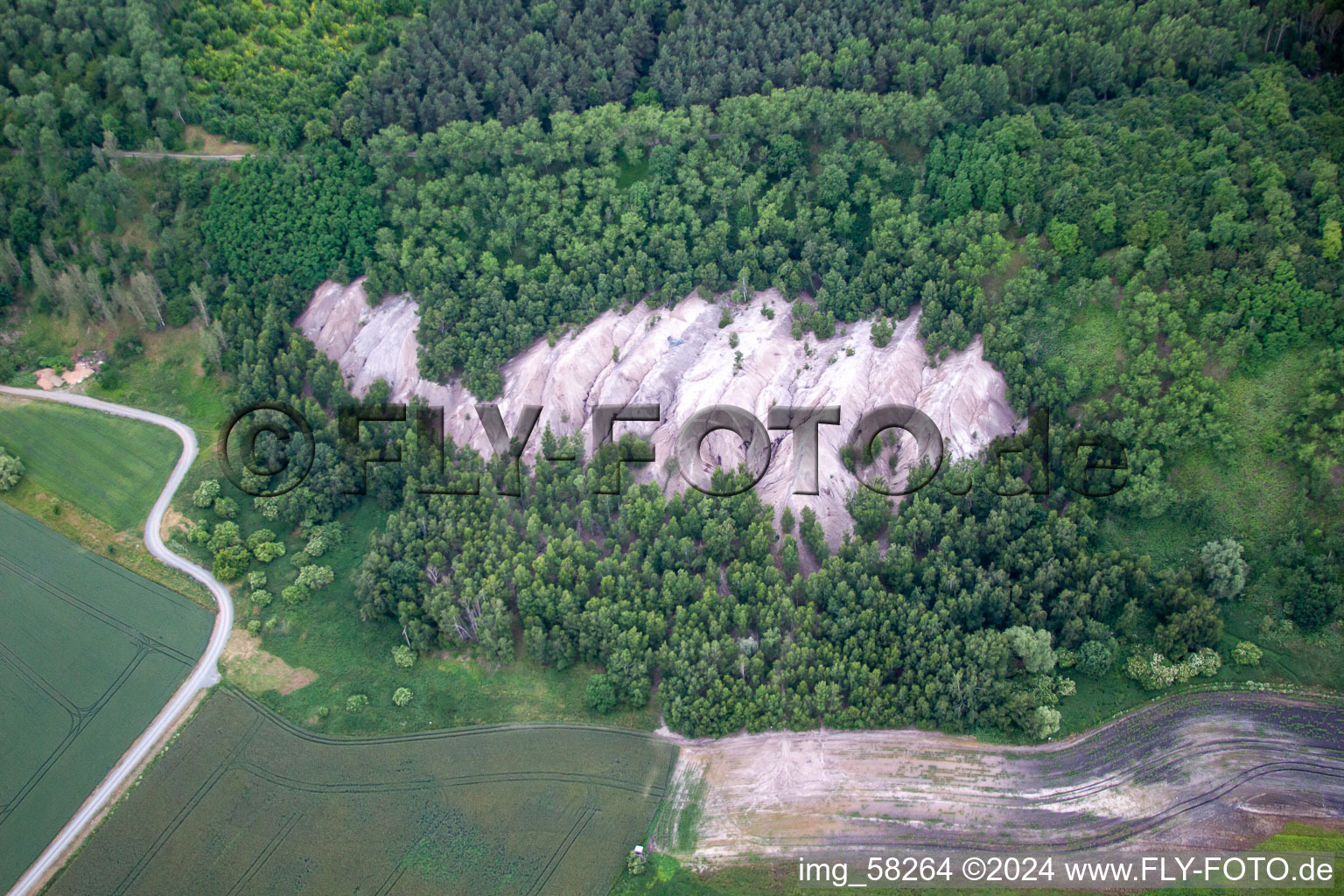 Vue aérienne de Rocher à le quartier Frose in Seeland dans le département Saxe-Anhalt, Allemagne