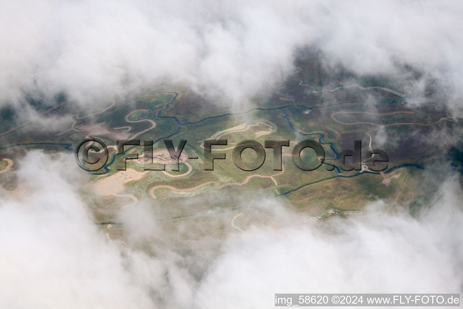 Vue aérienne de Eastchurch dans le département Angleterre, Grande Bretagne