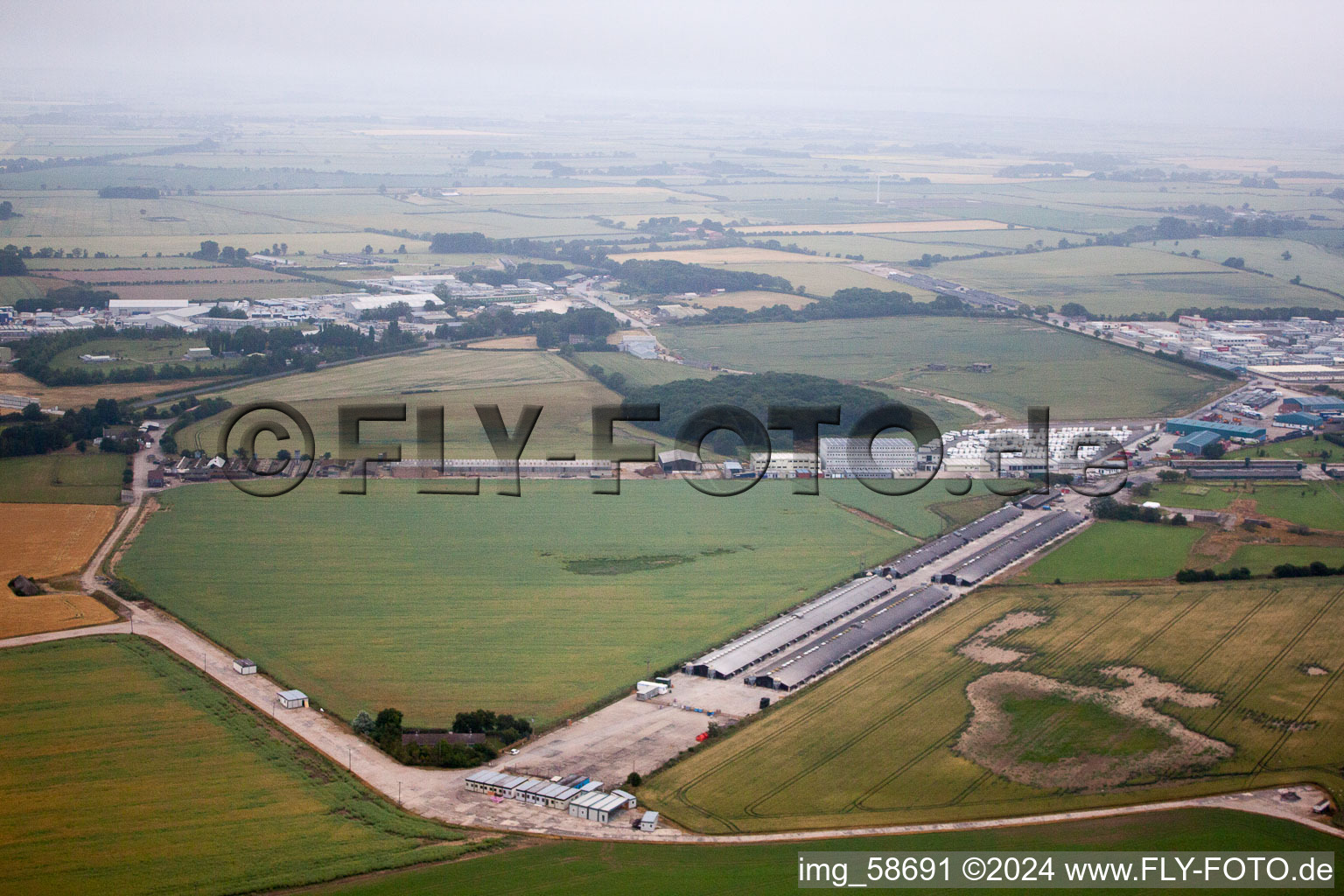 Vue aérienne de Aérodrome militaire converti à Brandesburton à Brandesburton dans le département Angleterre, Grande Bretagne
