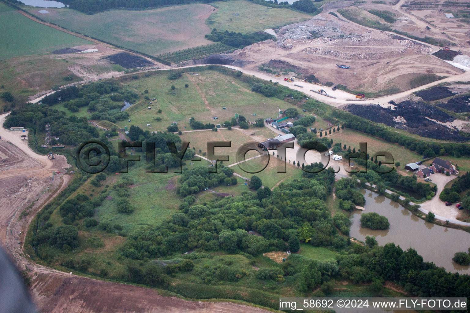 Vue aérienne de Brandesburton dans le département Angleterre, Grande Bretagne