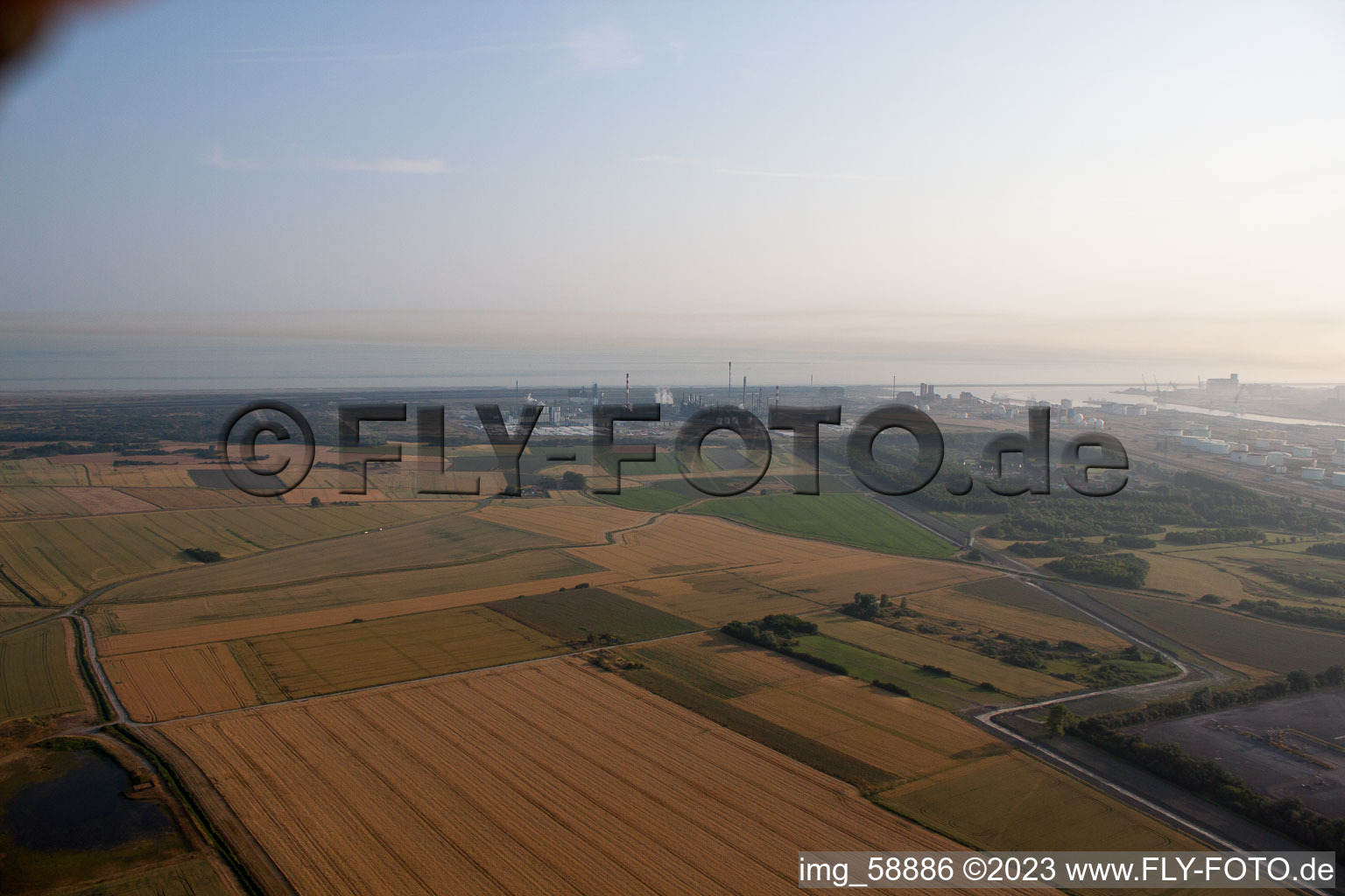 Photographie aérienne de Loon-Plage dans le département Nord, France