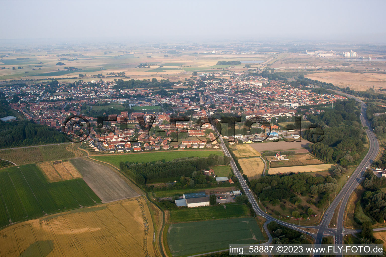 Vue oblique de Loon-Plage dans le département Nord, France