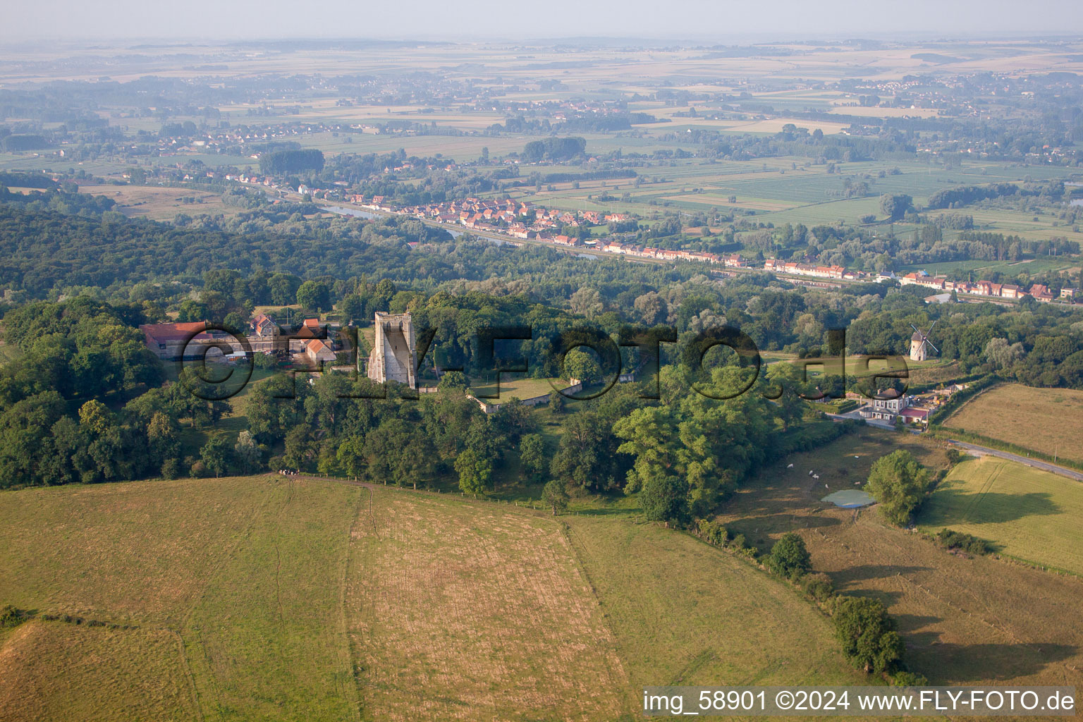 Watten dans le département Nord, France d'en haut