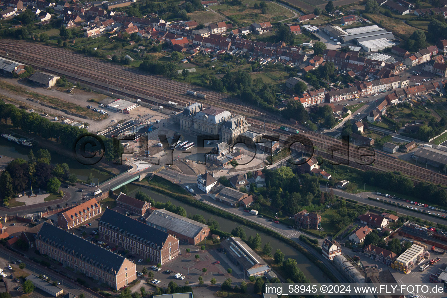 Vue aérienne de Quartier Aviateurs in Longuenesse dans le département Pas de Calais, France