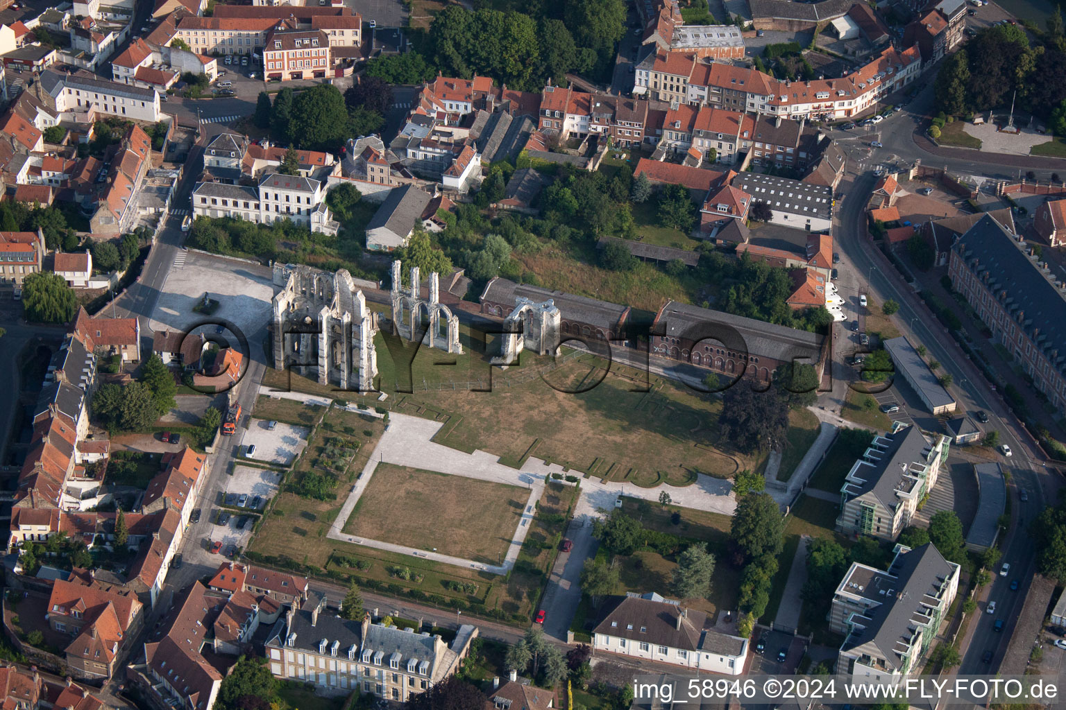 Vue aérienne de Quartier Aviateurs in Longuenesse dans le département Pas de Calais, France