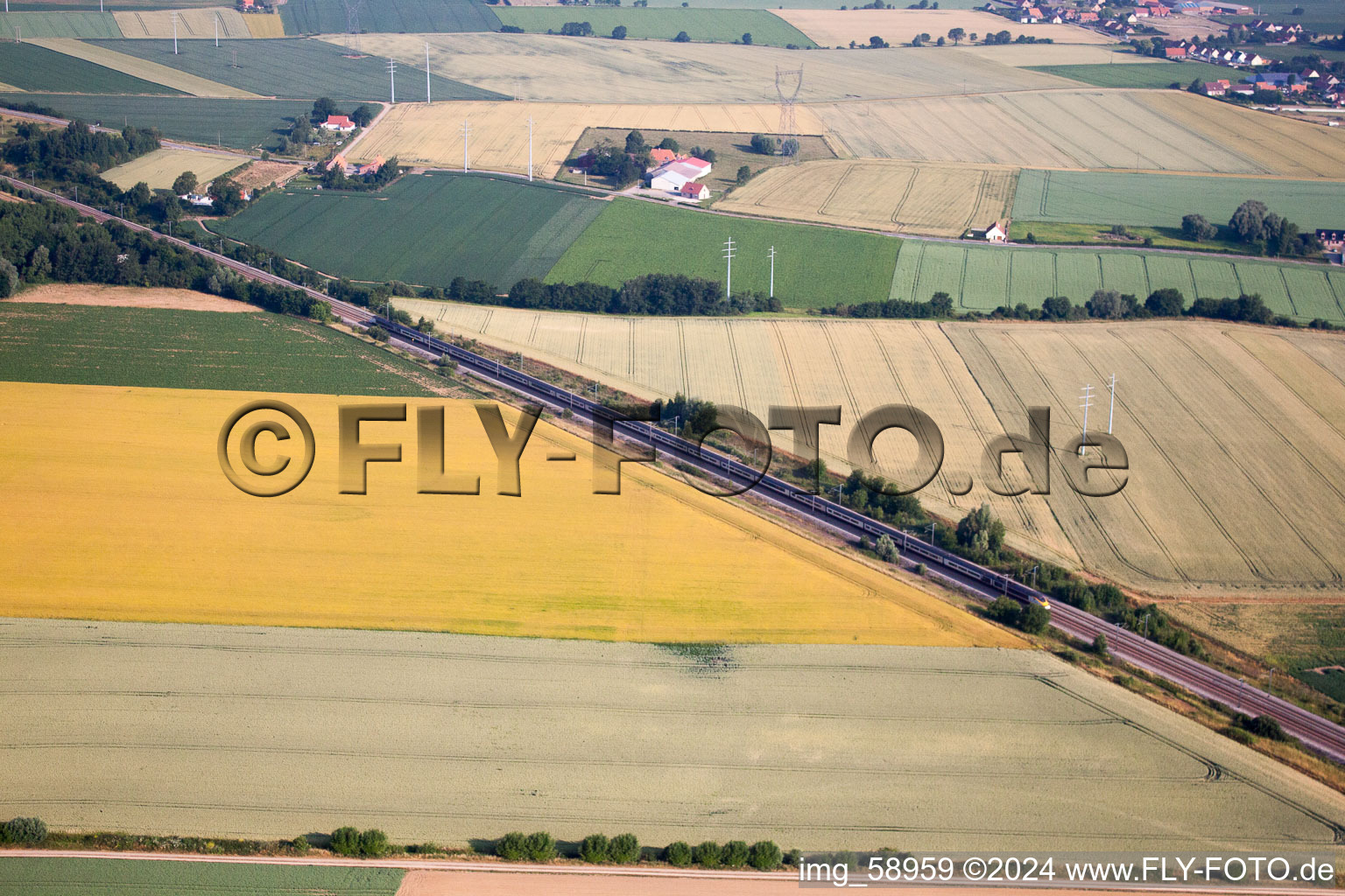 Photographie aérienne de Eurostar à Wulverdinghe à Millam dans le département Nord, France