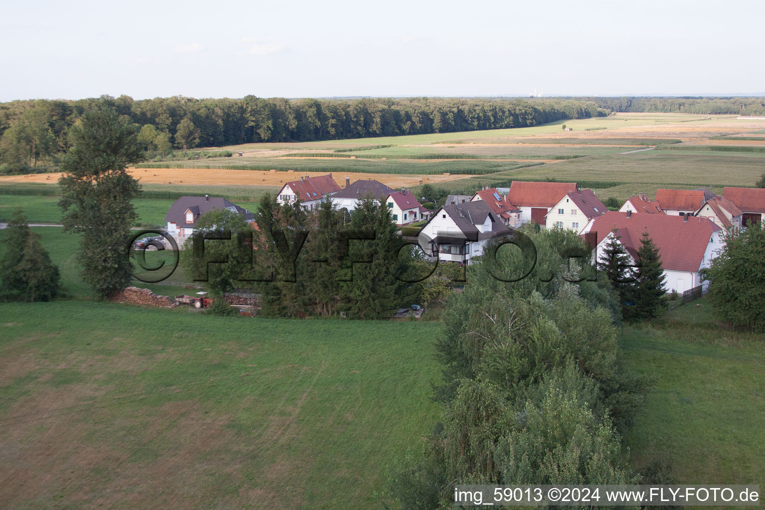 Vue oblique de Schleithal dans le département Bas Rhin, France