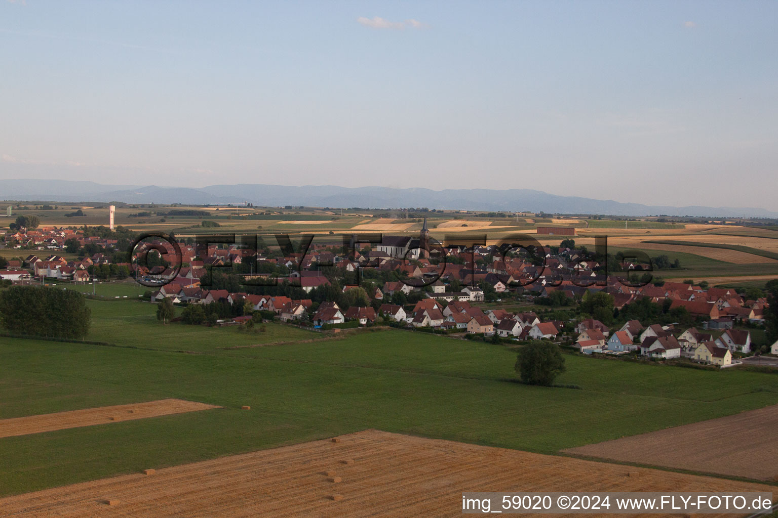 Enregistrement par drone de Schleithal dans le département Bas Rhin, France