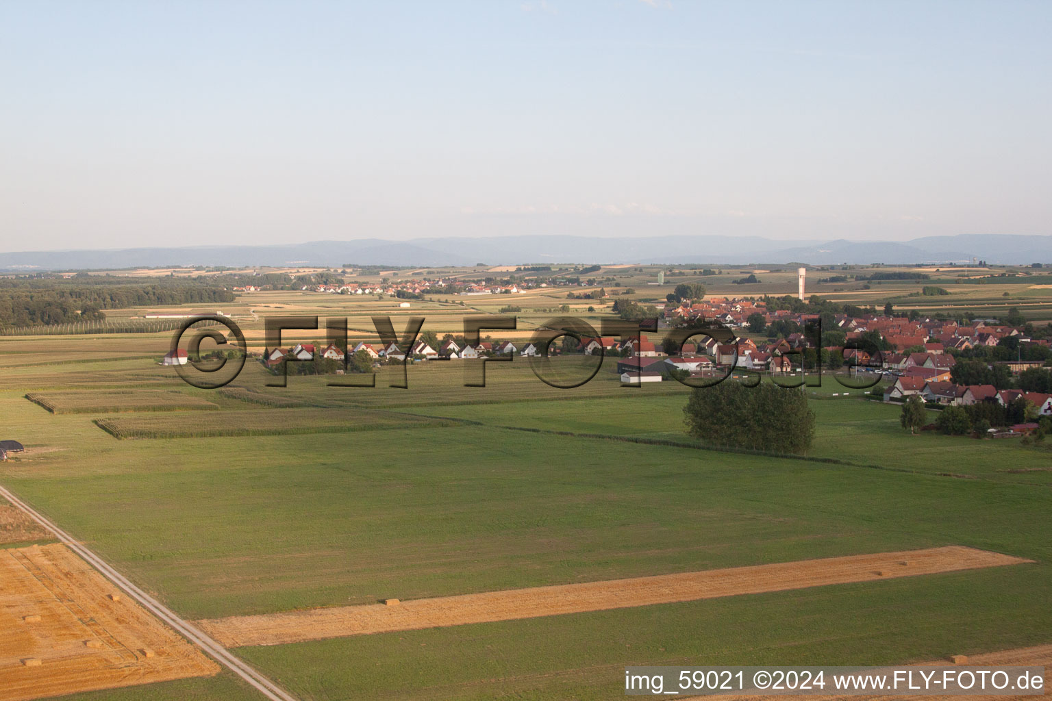 Image drone de Schleithal dans le département Bas Rhin, France