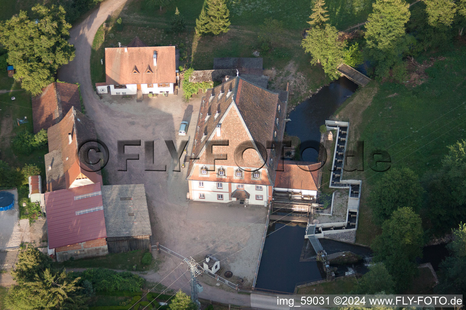 Bienwaldmühle dans le département Rhénanie-Palatinat, Allemagne vue du ciel