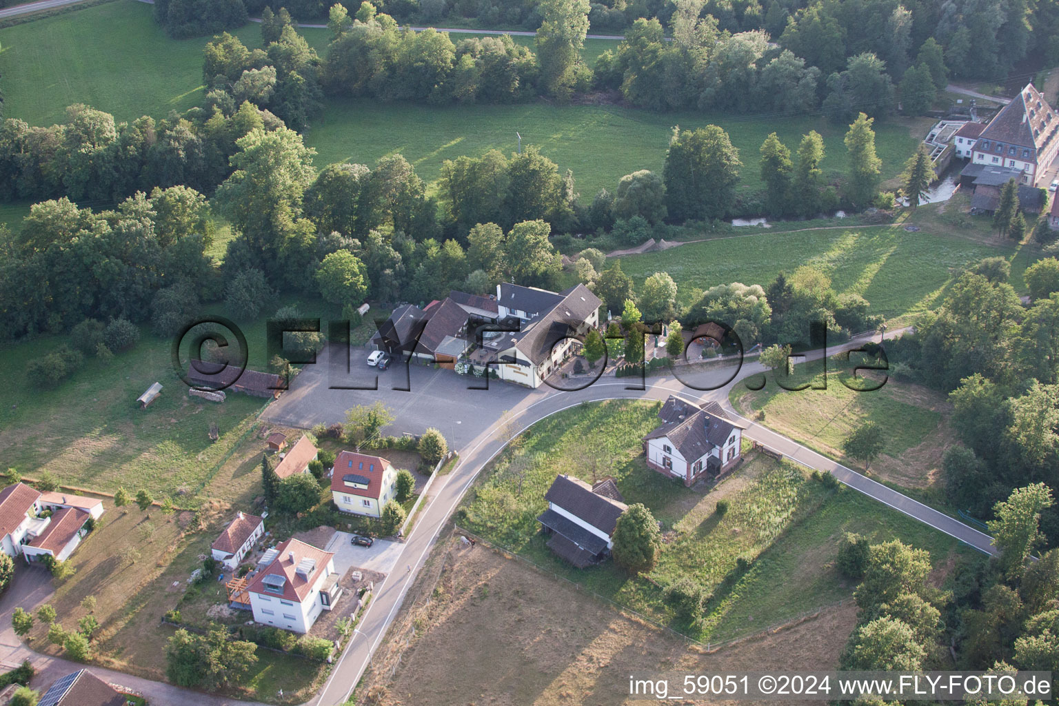 Bienwaldmühle dans le département Rhénanie-Palatinat, Allemagne depuis l'avion