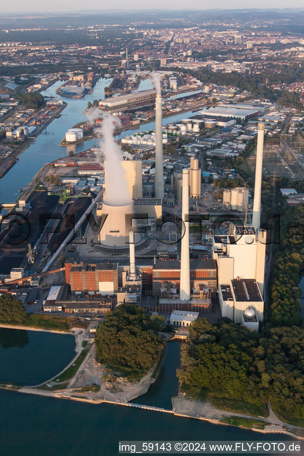 Photographie aérienne de Centrale ENBW sur le Rhin à le quartier Daxlanden in Karlsruhe dans le département Bade-Wurtemberg, Allemagne