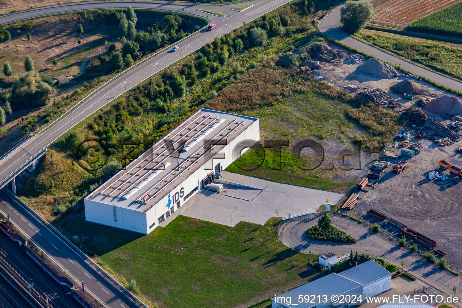 Vue aérienne de Zone industrielle à Steinbach dans le département Bade-Wurtemberg, Allemagne