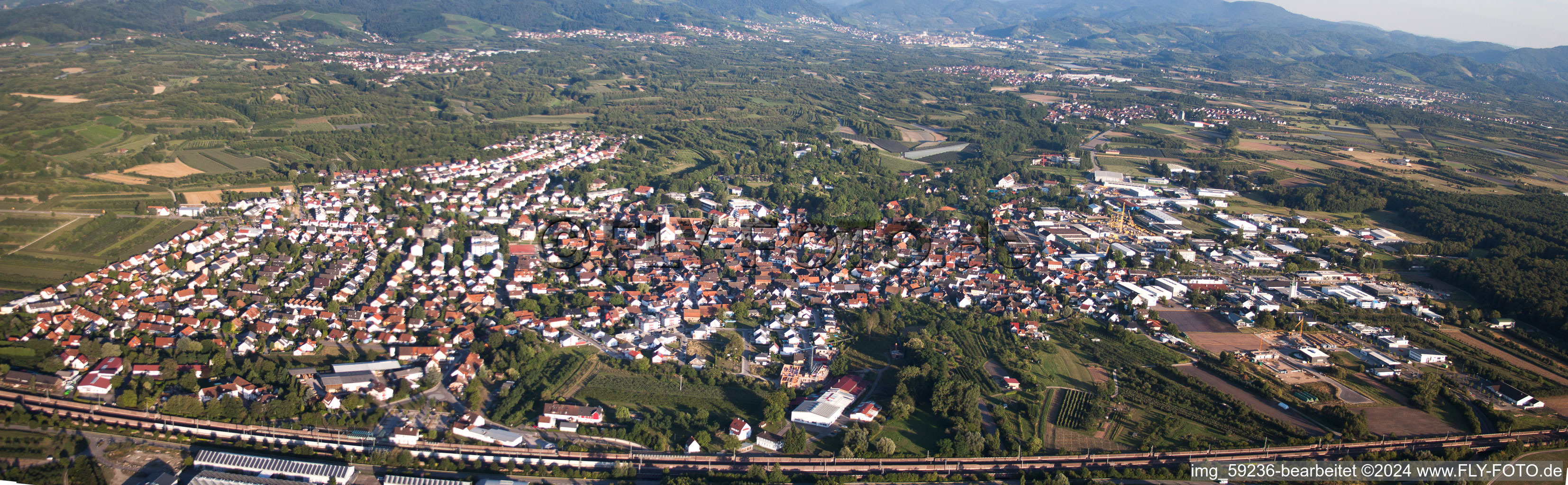 Vue aérienne de Panorama à Renchen dans le département Bade-Wurtemberg, Allemagne