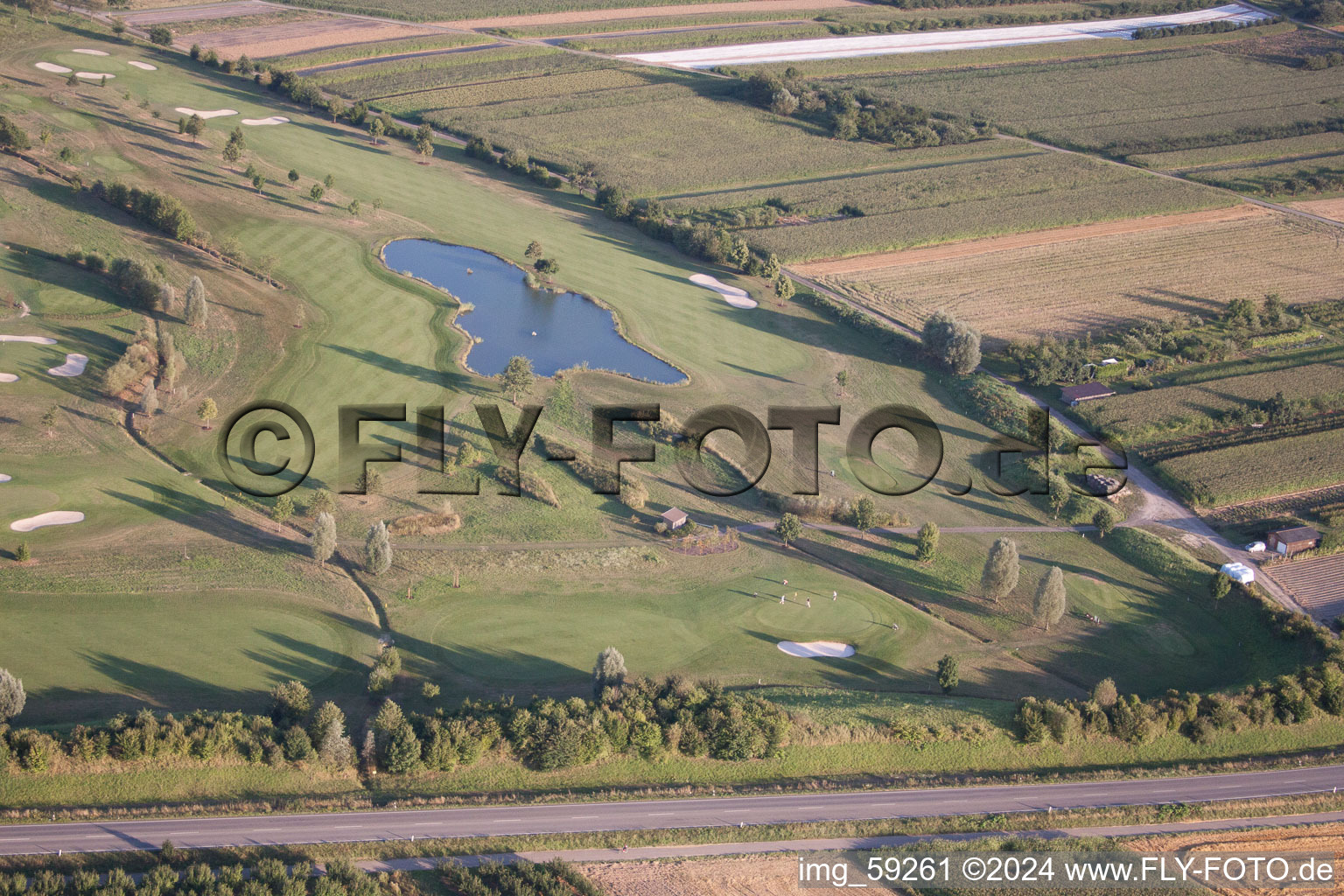 Vue d'oiseau de Club de golf Urloffen à le quartier Urloffen in Appenweier dans le département Bade-Wurtemberg, Allemagne