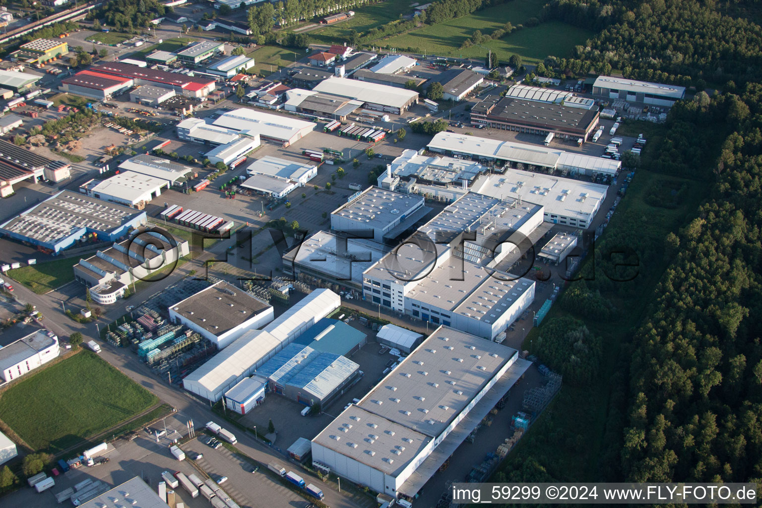 Vue aérienne de Zone industrielle à Appenweier dans le département Bade-Wurtemberg, Allemagne