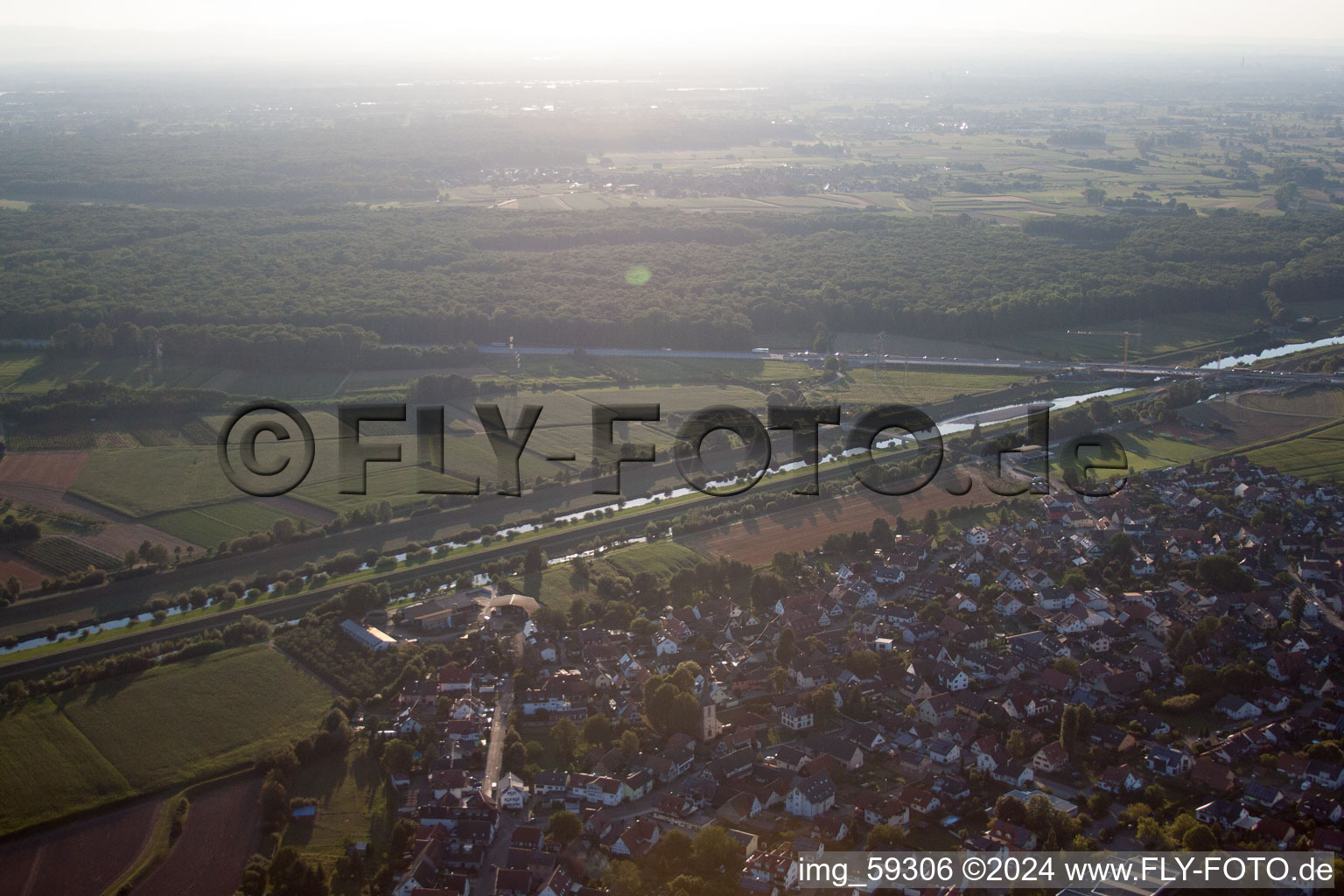 Vue aérienne de Minuscule en vue à le quartier Griesheim in Offenburg dans le département Bade-Wurtemberg, Allemagne