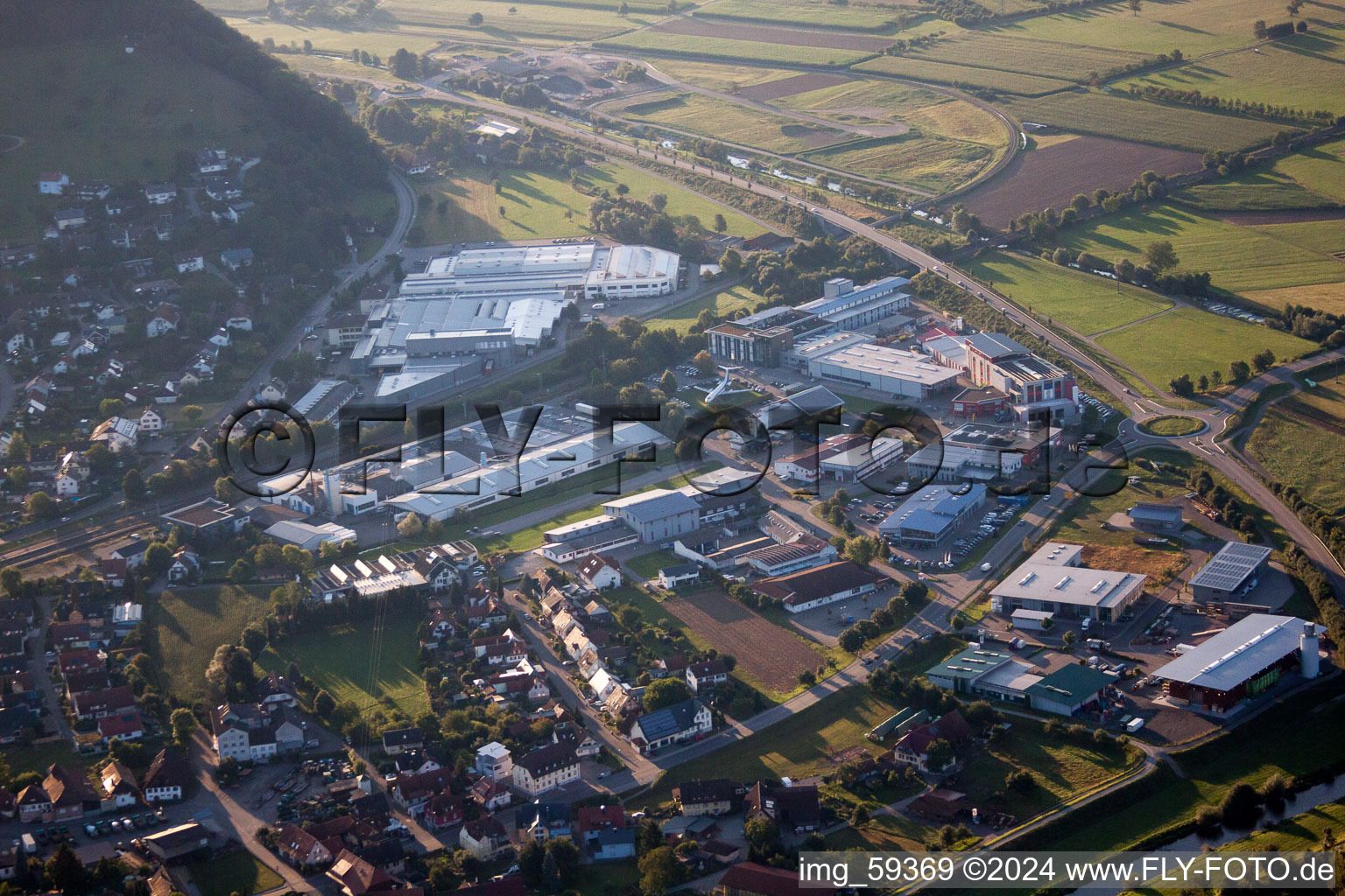 Biberach dans le département Bade-Wurtemberg, Allemagne depuis l'avion