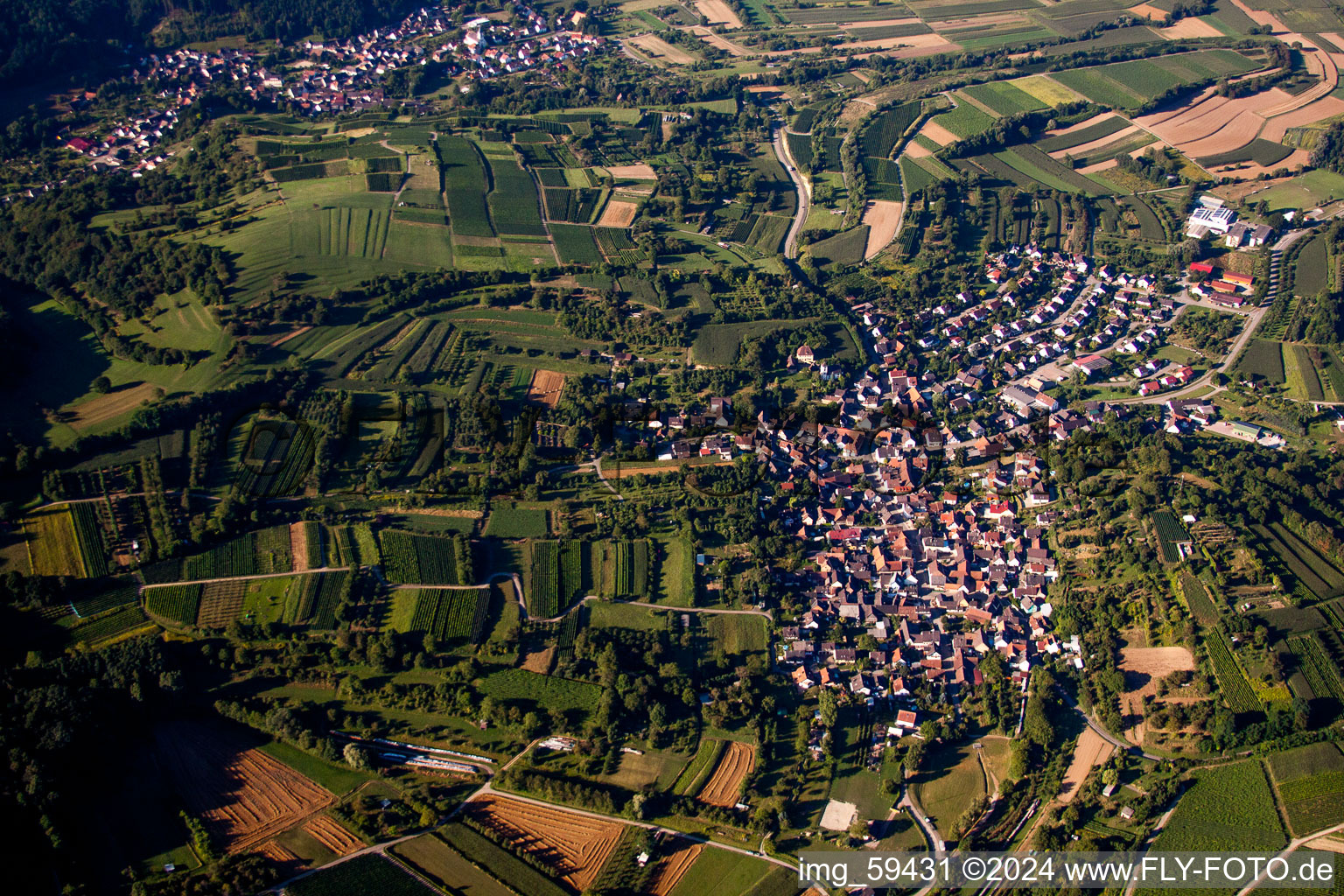 Vue aérienne de Quartier Broggingen in Herbolzheim dans le département Bade-Wurtemberg, Allemagne