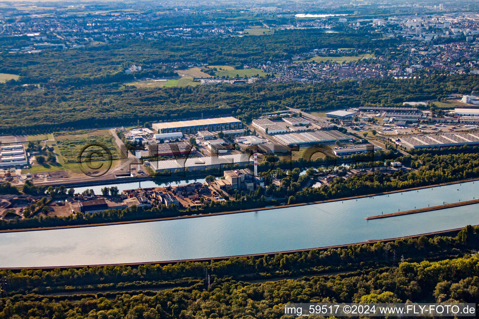 Vue aérienne de Port de Strasbourg à le quartier Port du Rhin Sud in Straßburg dans le département Bas Rhin, France