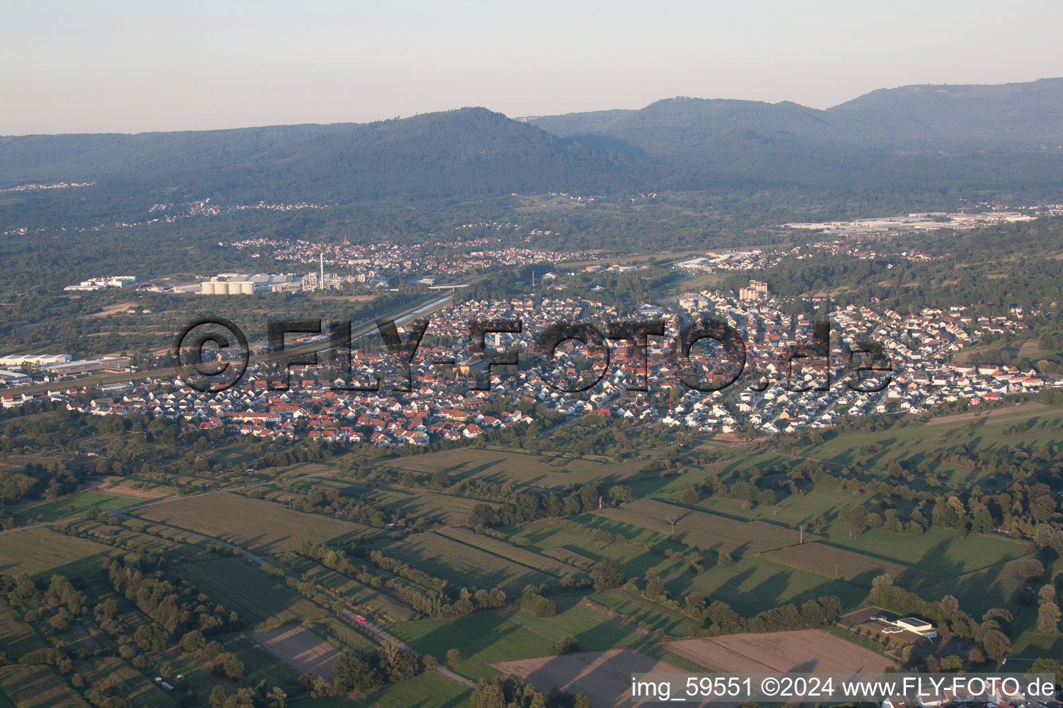 Kuppenheim dans le département Bade-Wurtemberg, Allemagne hors des airs