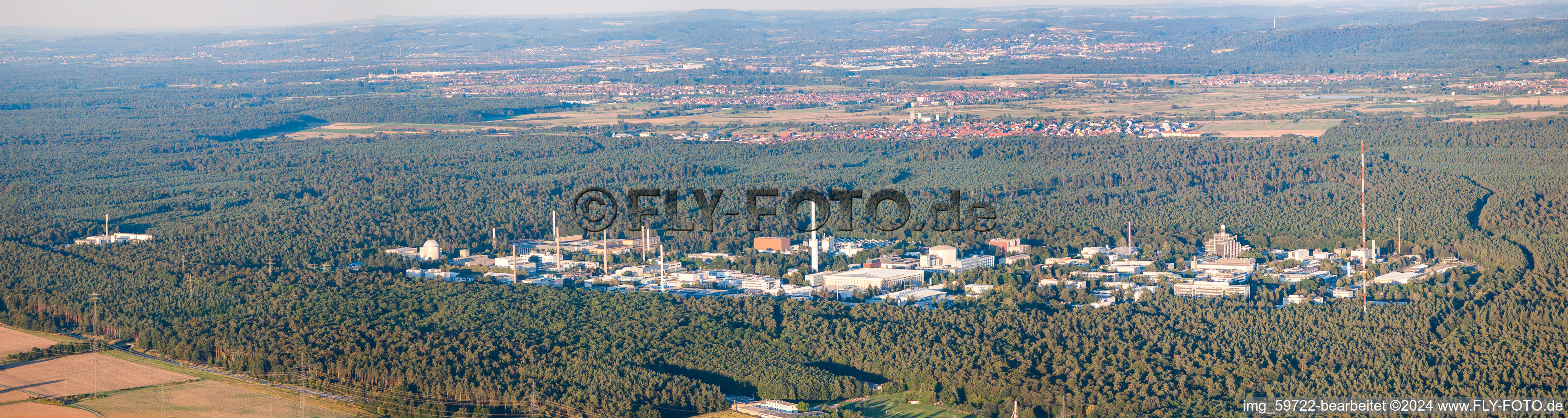 Vue oblique de KFZ AKA KIT Nord à le quartier Leopoldshafen in Eggenstein-Leopoldshafen dans le département Bade-Wurtemberg, Allemagne