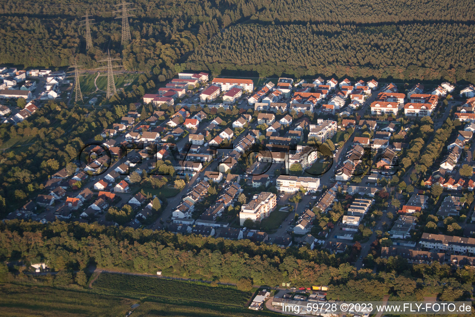 Quartier Eggenstein in Eggenstein-Leopoldshafen dans le département Bade-Wurtemberg, Allemagne vue d'en haut