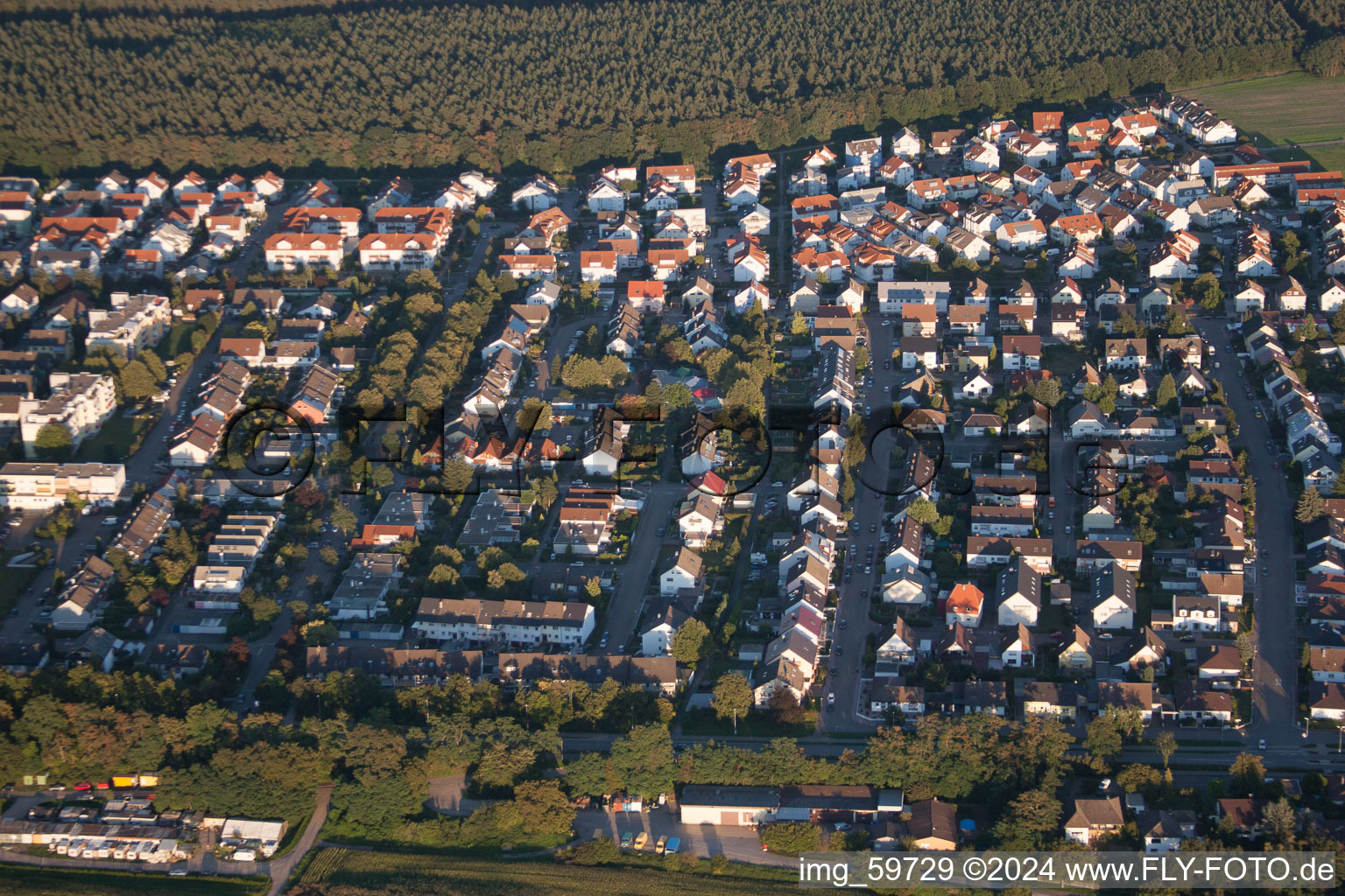 Quartier Eggenstein in Eggenstein-Leopoldshafen dans le département Bade-Wurtemberg, Allemagne depuis l'avion