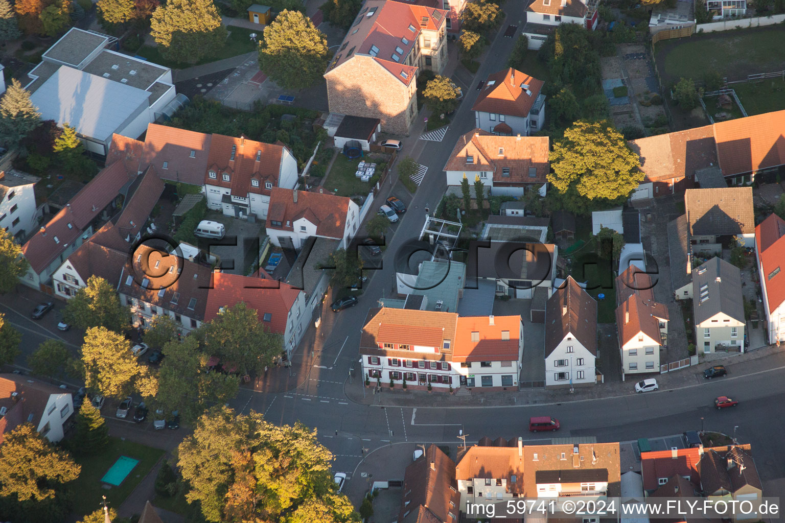 Vue oblique de Au lion à le quartier Eggenstein in Eggenstein-Leopoldshafen dans le département Bade-Wurtemberg, Allemagne