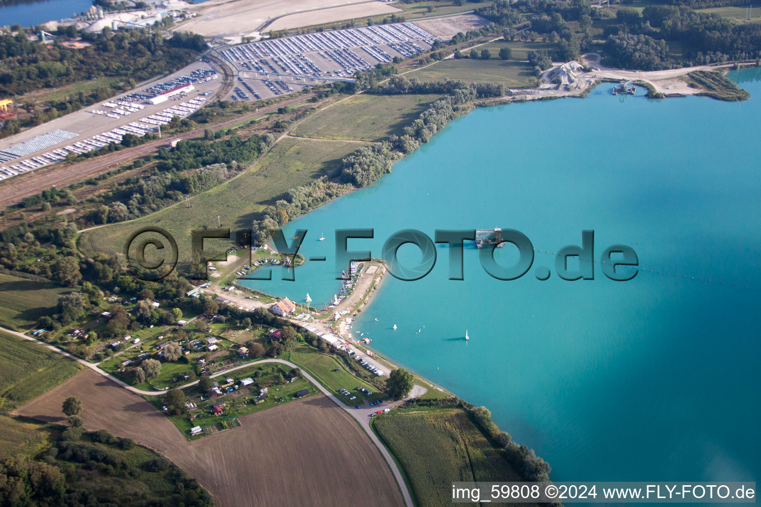 Photographie aérienne de Étang de carrière à Lauterbourg dans le département Bas Rhin, France