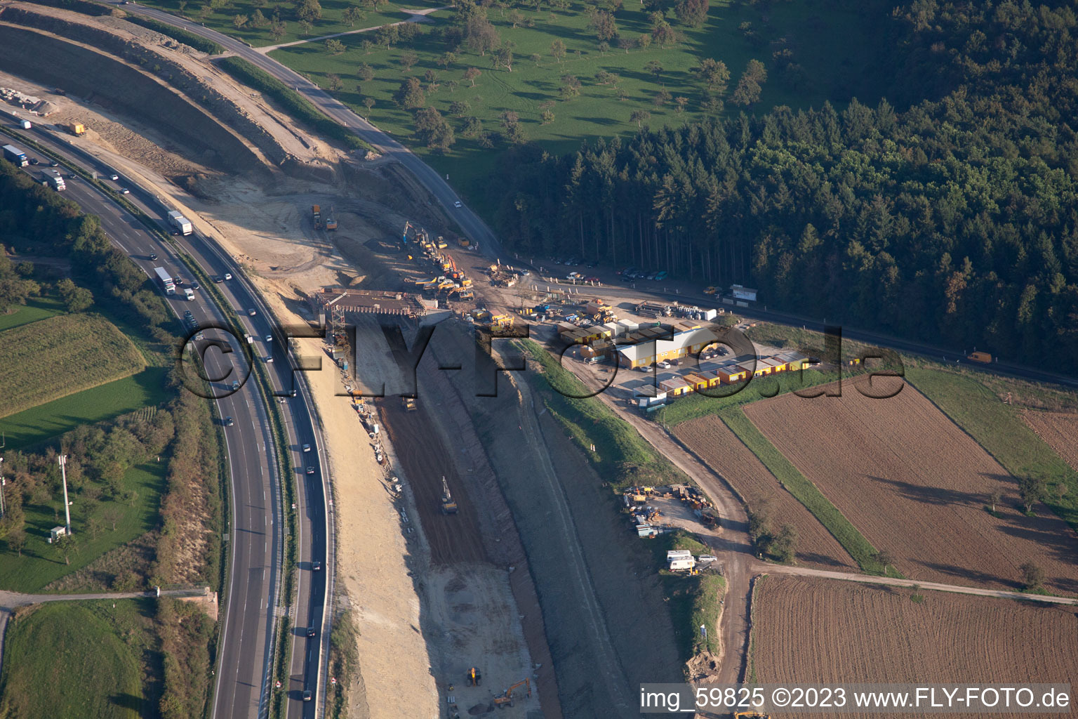 Vue aérienne de Mütschelbach, chantier A8 à le quartier Untermutschelbach in Karlsbad dans le département Bade-Wurtemberg, Allemagne