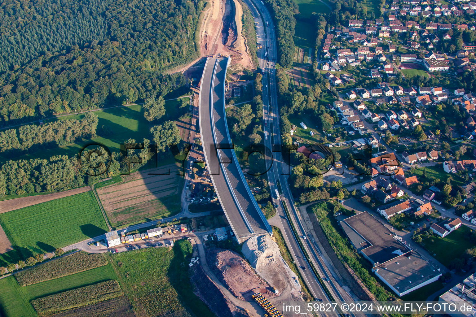 Vue aérienne de Mütschelbach, chantier A8 à le quartier Nöttingen in Remchingen dans le département Bade-Wurtemberg, Allemagne