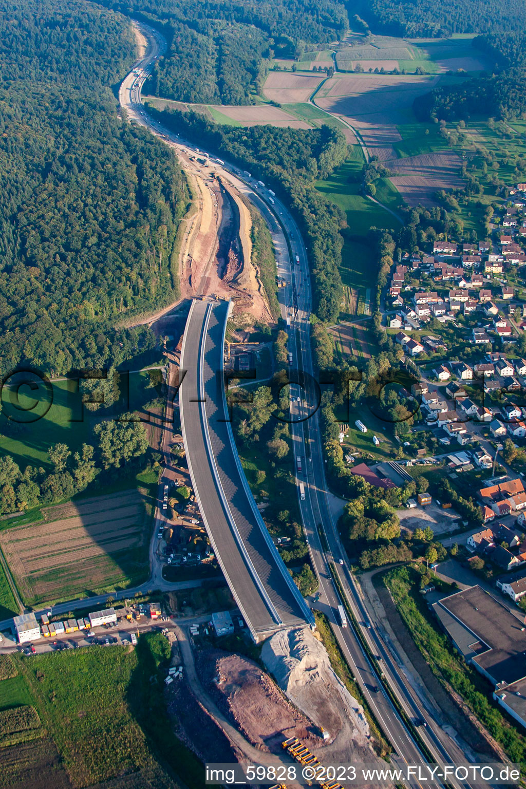 Vue aérienne de Mütschelbach, chantier A8 à le quartier Nöttingen in Remchingen dans le département Bade-Wurtemberg, Allemagne