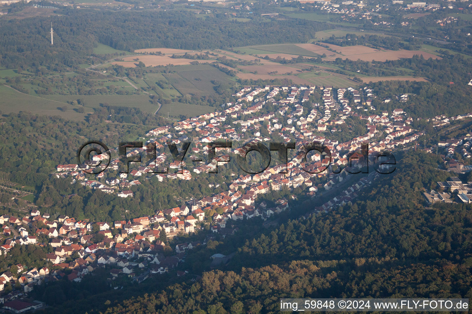 Vue d'oiseau de Ispringen dans le département Bade-Wurtemberg, Allemagne