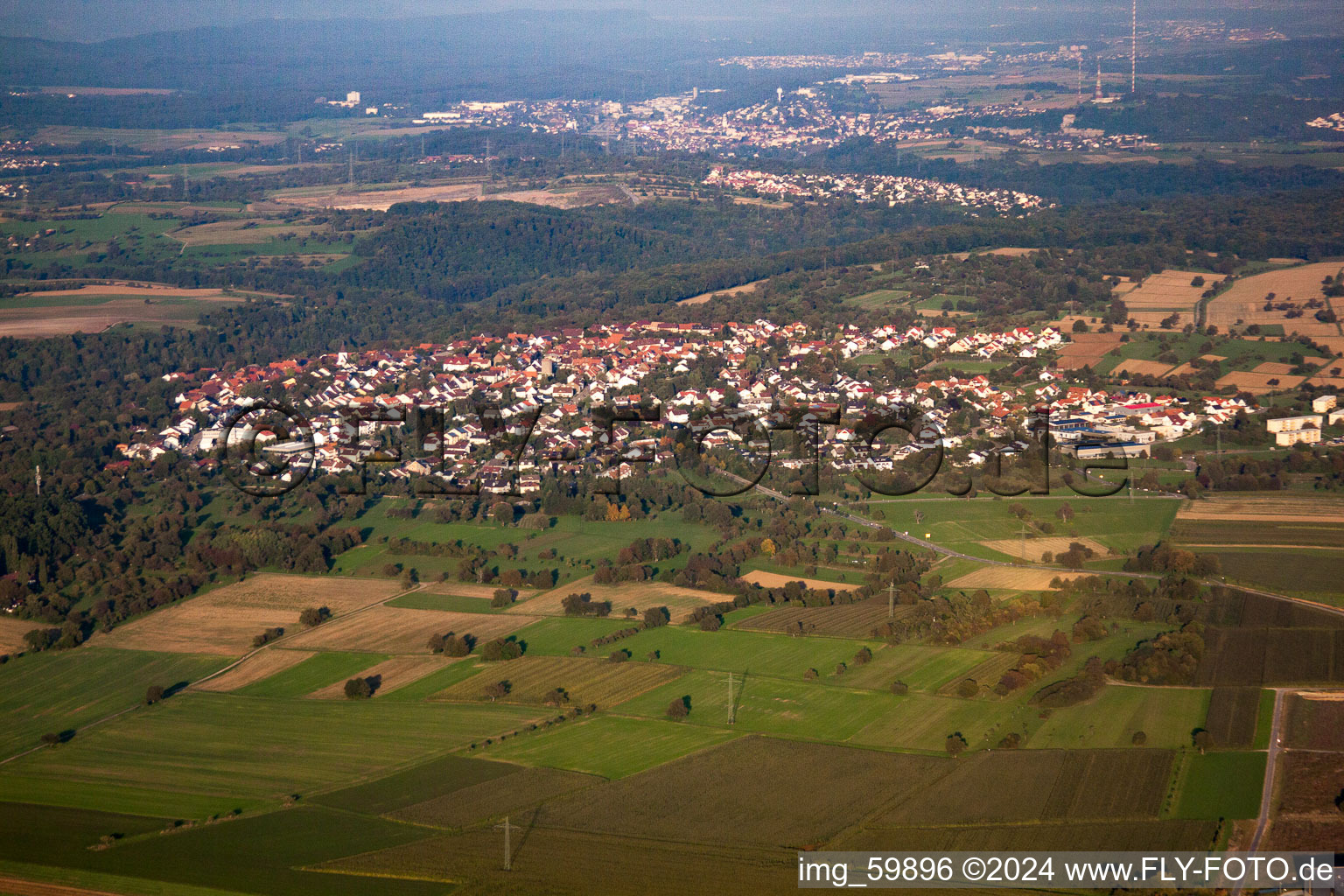 Vue aérienne de Ötisheim dans le département Bade-Wurtemberg, Allemagne