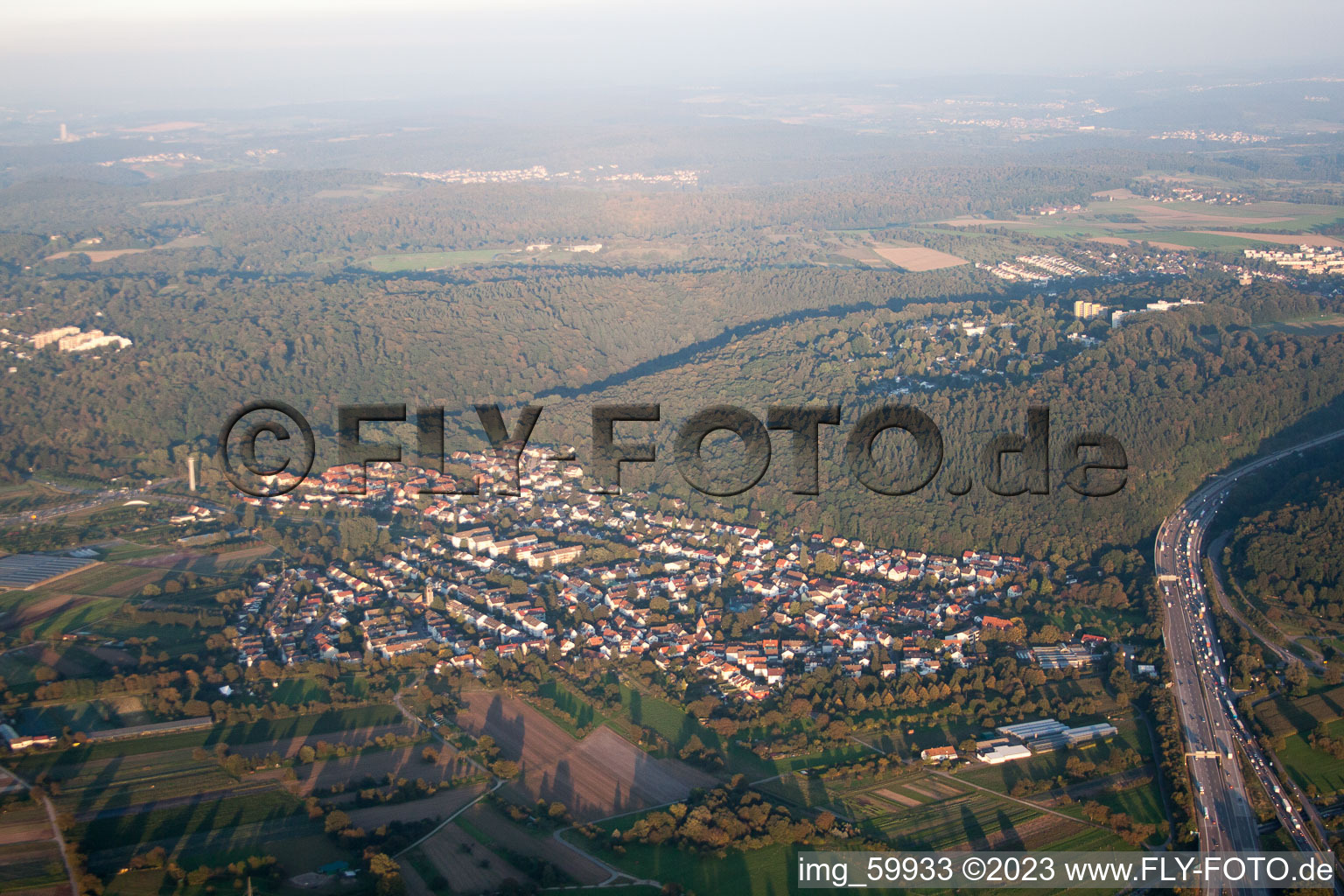 Photographie aérienne de Autoroute A6 à le quartier Wolfartsweier in Karlsruhe dans le département Bade-Wurtemberg, Allemagne